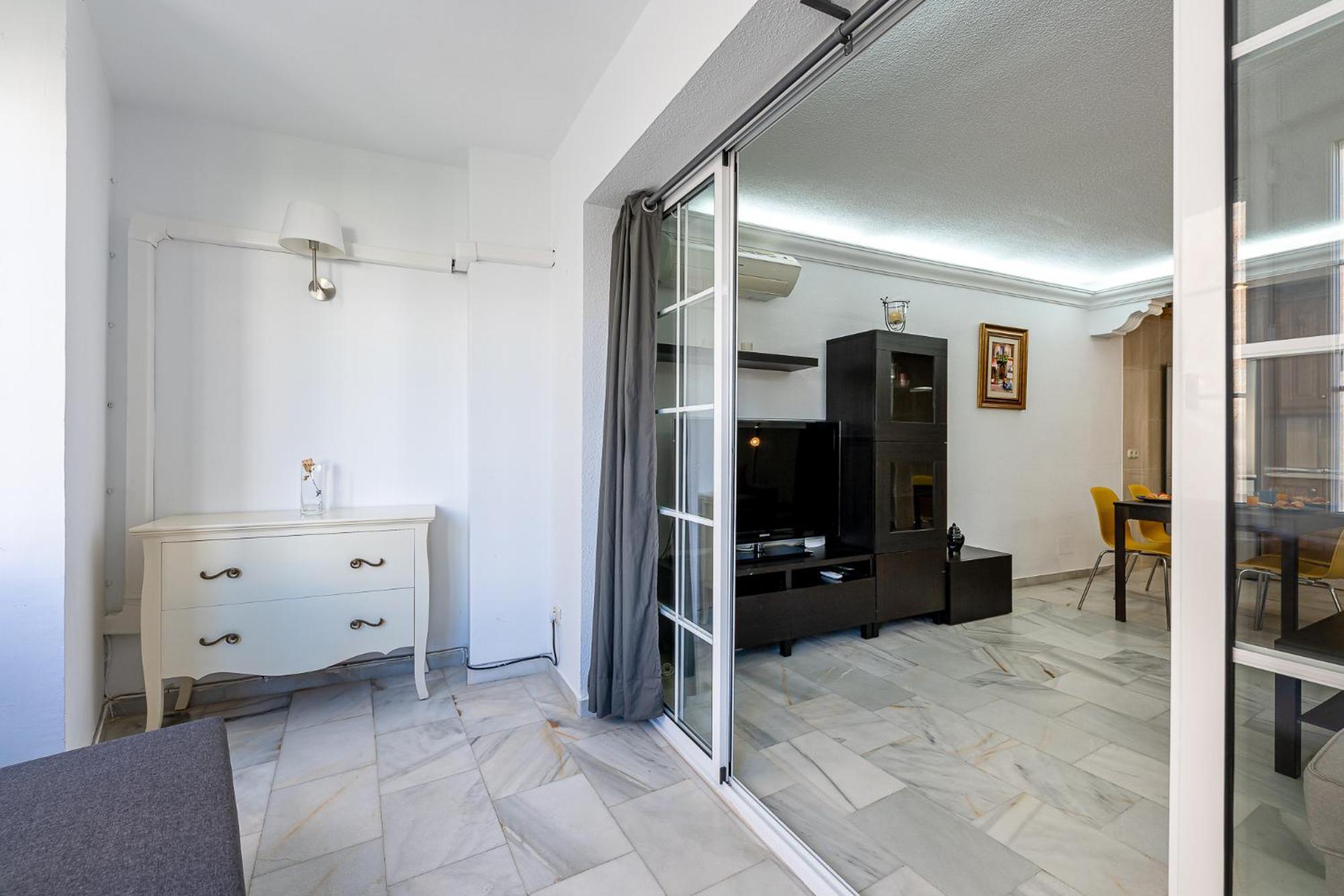 797 Holiday Rentals - Piso Para 3 En La Carihuela Con Piscina توريمولينوس المظهر الخارجي الصورة