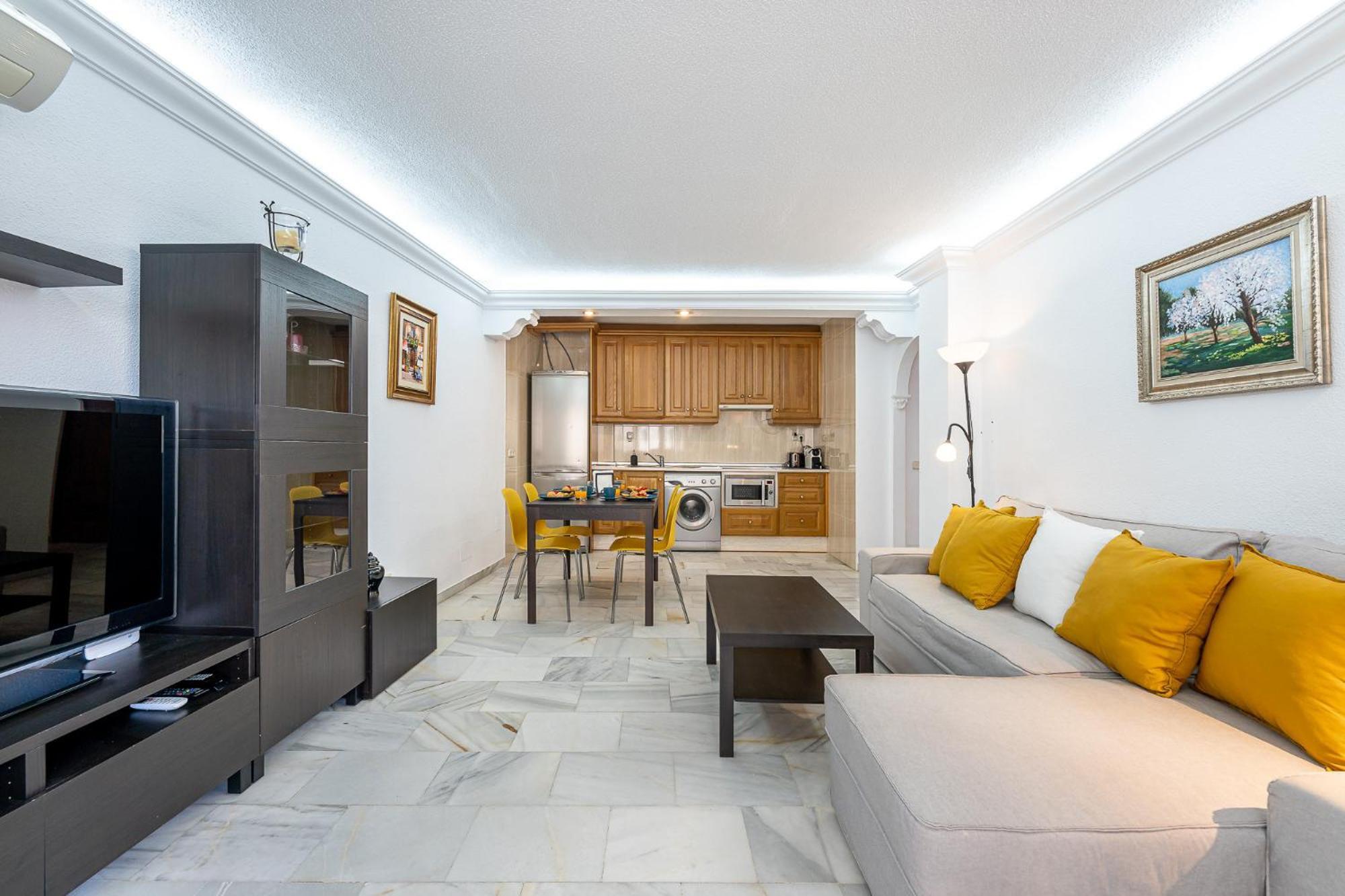 797 Holiday Rentals - Piso Para 3 En La Carihuela Con Piscina توريمولينوس المظهر الخارجي الصورة